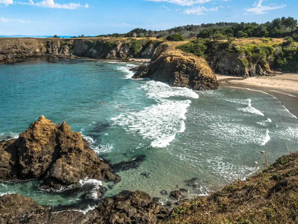 The coast along Fort Bragg California View - California Places, Travel, and News.