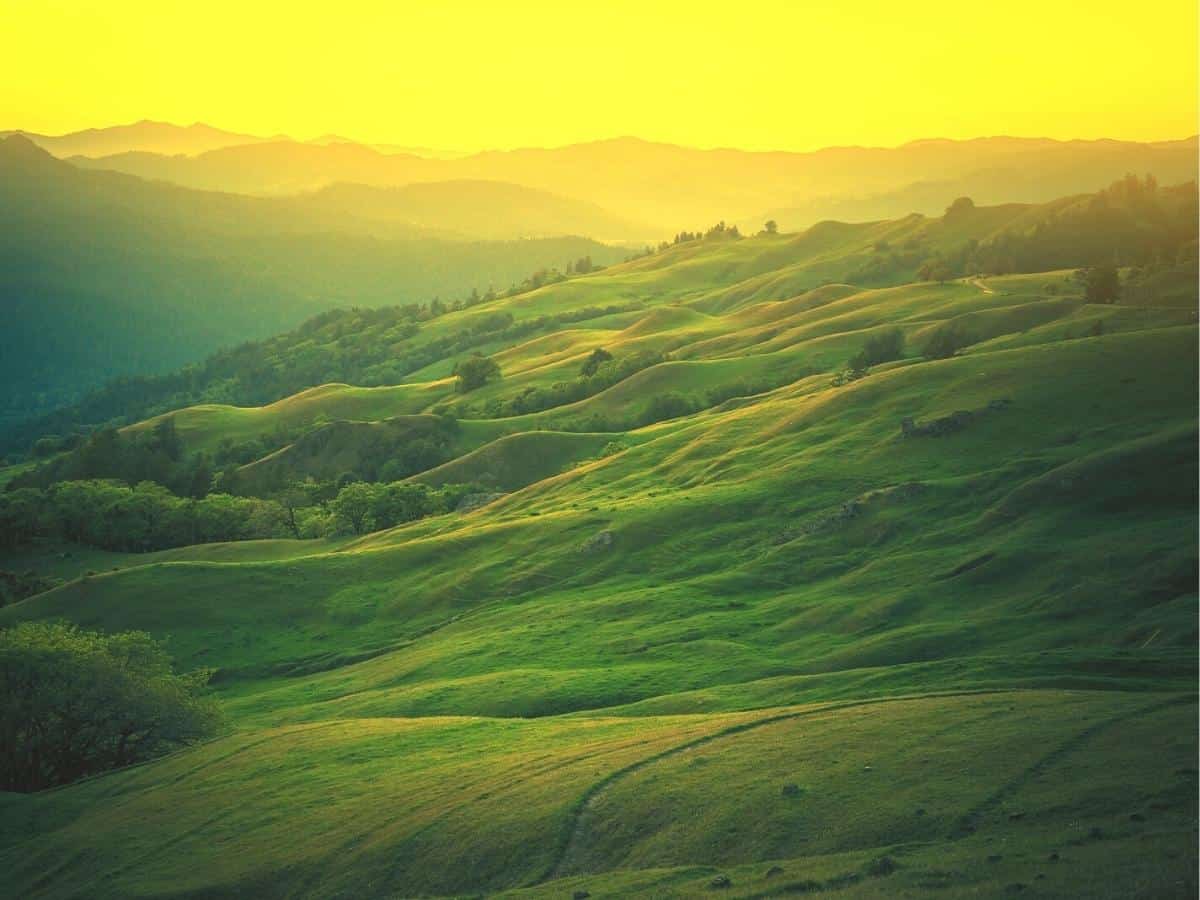 Northern California Landscape. Scenic Vista East From Eureka Humboldt County California United States. - California Places, Travel, and News.