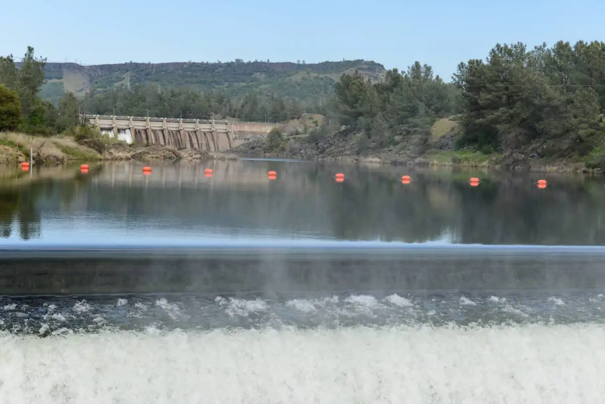 Oroville Dam Butte California. - California Places, Travel, and News.