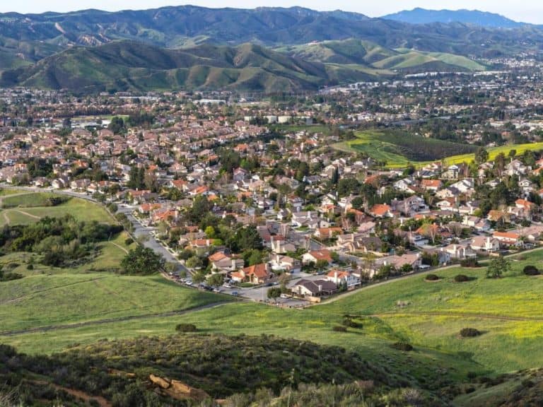 Ventura County Suburban Spring near Los Angeles - California Places, Travel, and News.