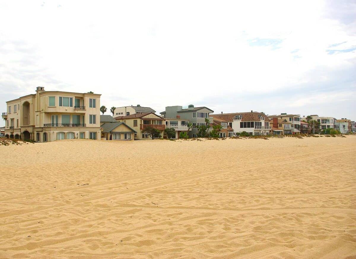 Beach Houses At Sunset Beach California. - California View