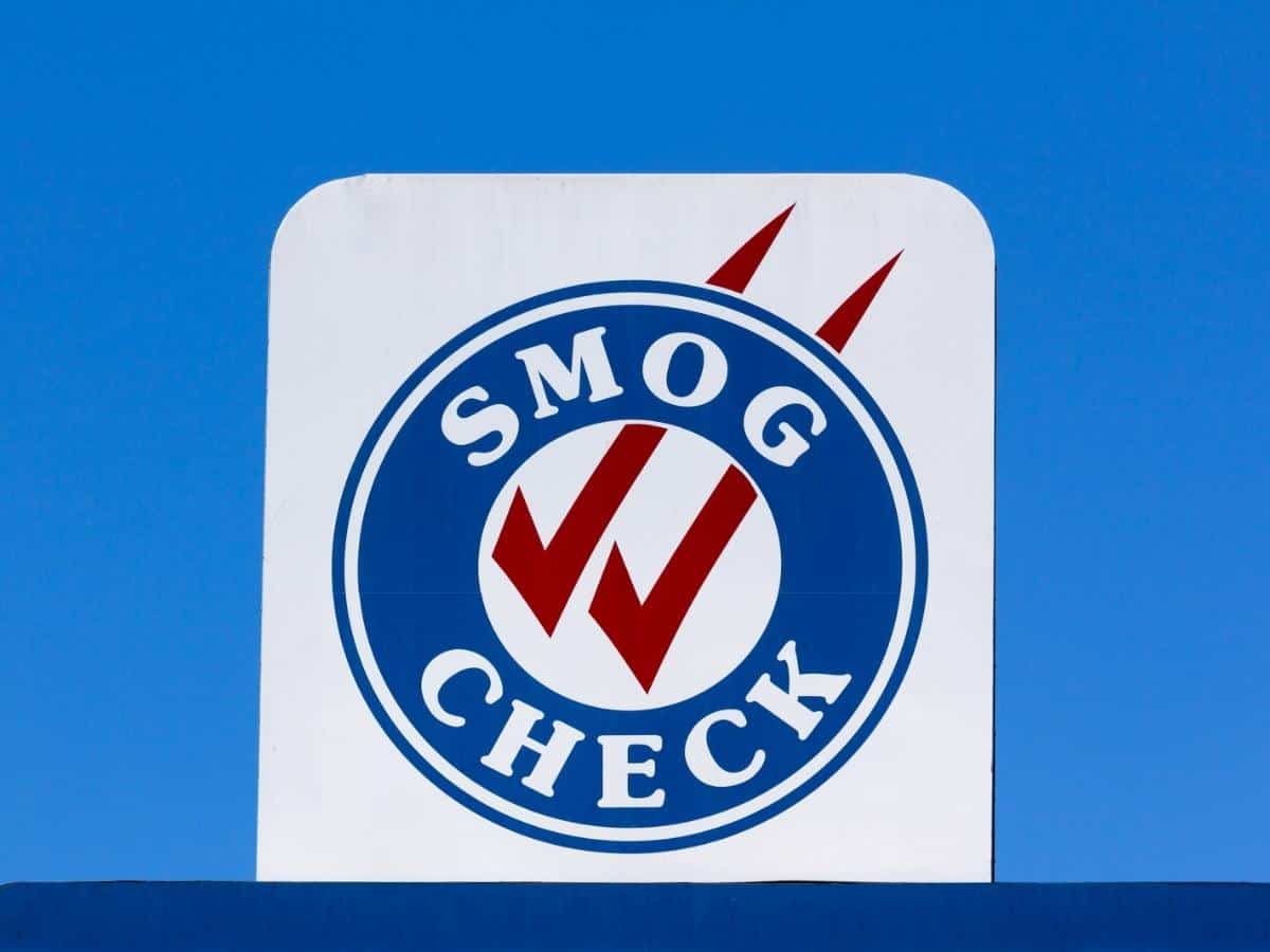 Smog Check Sign At Automotive Repair Shop In California. 1 - California View